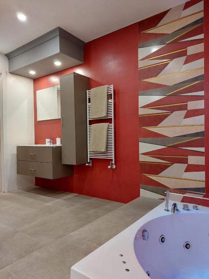 Sweet Home & Wellness Luxury Apartment Nettuno Exterior photo